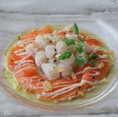 サーモンとイタヤ貝のカルパッチョ