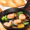 料理メニュー写真&nbsp;海老のアヒージョ