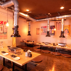 【8名様までのご宴会に最適】ゆったりと座れる8名様掛けの掘りごたつ式座敷席です。