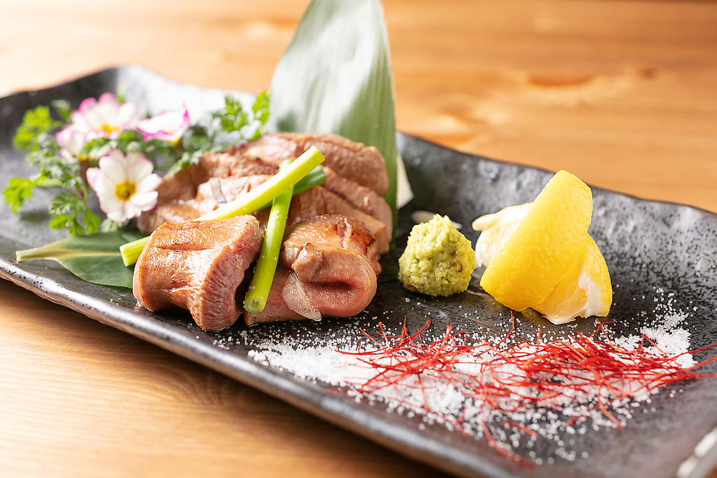 職人の目で選んだ牛タンです!!