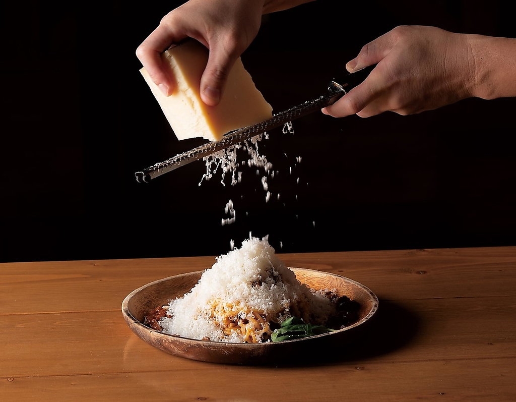 ふわふわ雪山チーズの和牛ボロネーゼ