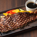 料理メニュー写真&nbsp;黒毛和牛の鉄板サーロインステーキ