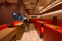 全席ソファー席となっております。