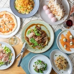 見た目にも美しく、繊細な味わいの料理の数々。食材はシェフが目利き、安心できるものを厳選。