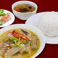 ランチを彩る♪豊富な「ご一緒にどうぞ」小皿メニュー