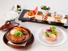 ランチ限定　神戸牛煮込みハンバーグ膳