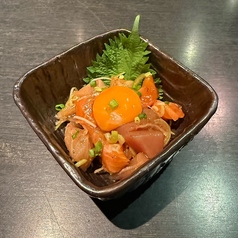海鮮ユッケ