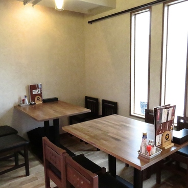 炭焼牛タン孝の雰囲気1