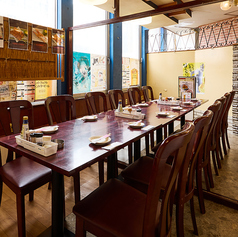 本厚木エリアでの女子会や飲み会、合コンなどにおすすめな少人数様向け個室を多数ご用意♪大人のための落ち着いた雰囲気の個室席は友人とのご宴会を盛り上げること間違いなし♪お得な飲み放題付き宴会コースは2000円よりご用意しておりますのでお気軽にご予約くださいませ♪予約はネット予約が圧倒的にお得♪