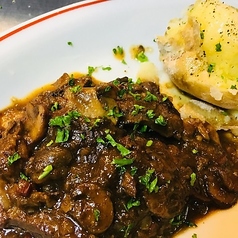 牛ホホ肉とポルチーニのシェリー酒煮込み