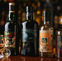 ウイスキーは入手困難な銘柄や色々な国を揃えております