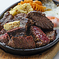 料理メニュー写真&nbsp;ハジメレアステーキ　(自家製ハジメソース)