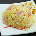 料理メニュー写真 紅ずわい蟹のカニ味噌カニチャーハン 