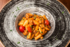 ニョッケッティサルディ　マグロとジェノベーゼ香るソース“カルロフォルティーナ”