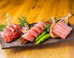 キムチからタレに至るまで全て自家製で作っております。自慢の料理をご提供！