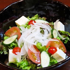 トマト豆腐サラダ仕立