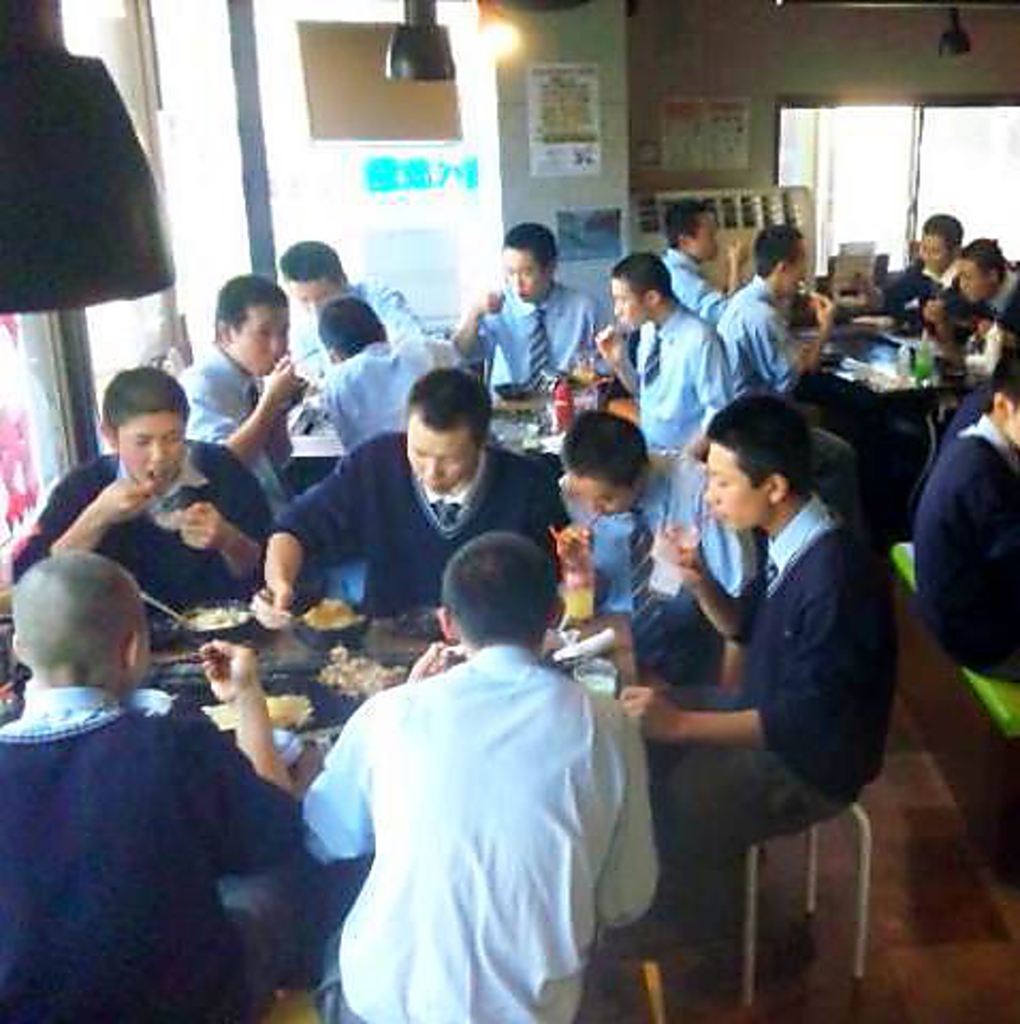 学生さんの打ち上げも会社の宴会にもピッタリ！食べて飲んで盛り上がって♪