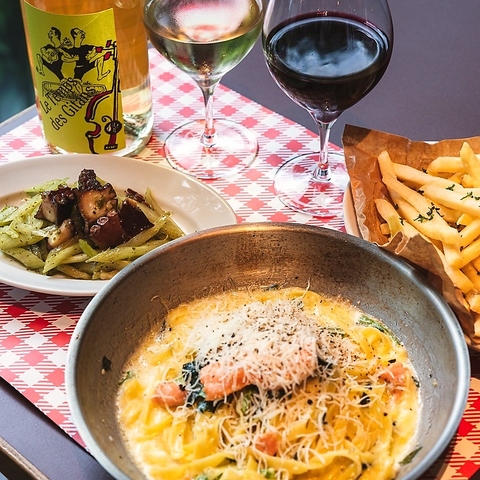 立川の緑に癒やされるイタリアン。濃厚ソースが自慢のパスタを最後の一滴まで堪能。
