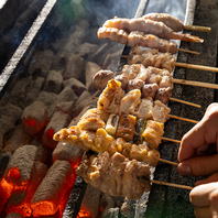 自慢の炭火焼き鳥各種