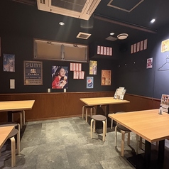 アクセス抜群・好立地！店内は落ち着いた雰囲気の和モダン空間なので周りを気にせず、ゆったりお楽しみ頂けます。個室は2名様～最大30名様まで対応可◎会社宴会、飲み会、女子会、誕生日会、合コンなど様々なシーンでご利用頂けます。お気軽にお問合せ下さい！