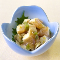 鶏料理を堪能！お酒が進む料理の数々