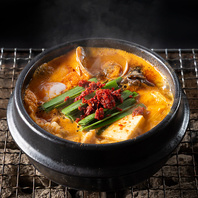 魅せる一品料理の数々