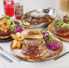 ハンバーガーや定食もご用意！