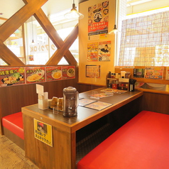 らーめん食堂 ろくの家 熊本二本木店の雰囲気3
