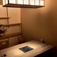 特別な記念日や誕生日、親しい仲間との女子会に、ゆったりとした掘りごたつ個室を。周囲を気にせず、上質な和牛料理を堪能できます。ビジネスの宴会やフォーマルな飲み会にも安心。落ち着いた和の空間で、心地よいひとときをお約束します。