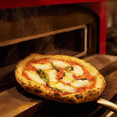 ナポリピッツァと厳選ワイン ラ スタジオーネ La Stagione Pizza e Dolce　桜木町の写真2