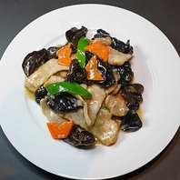 ご飯もお酒も進む！多彩な一品料理で至福の晩酌を楽しむ