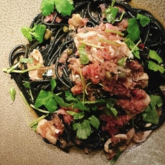 秋刀魚と紅芯大根とマグロ酒盗のペペロンチーノ
