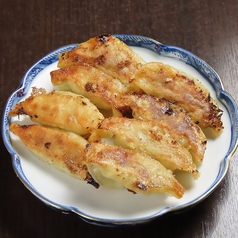 1番人気!手包み餃子