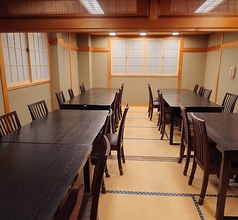 テーブル・座敷変更可能です！お年寄りやお子様も安心です！