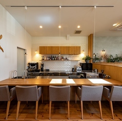 コーヒーの香りがするカウンター