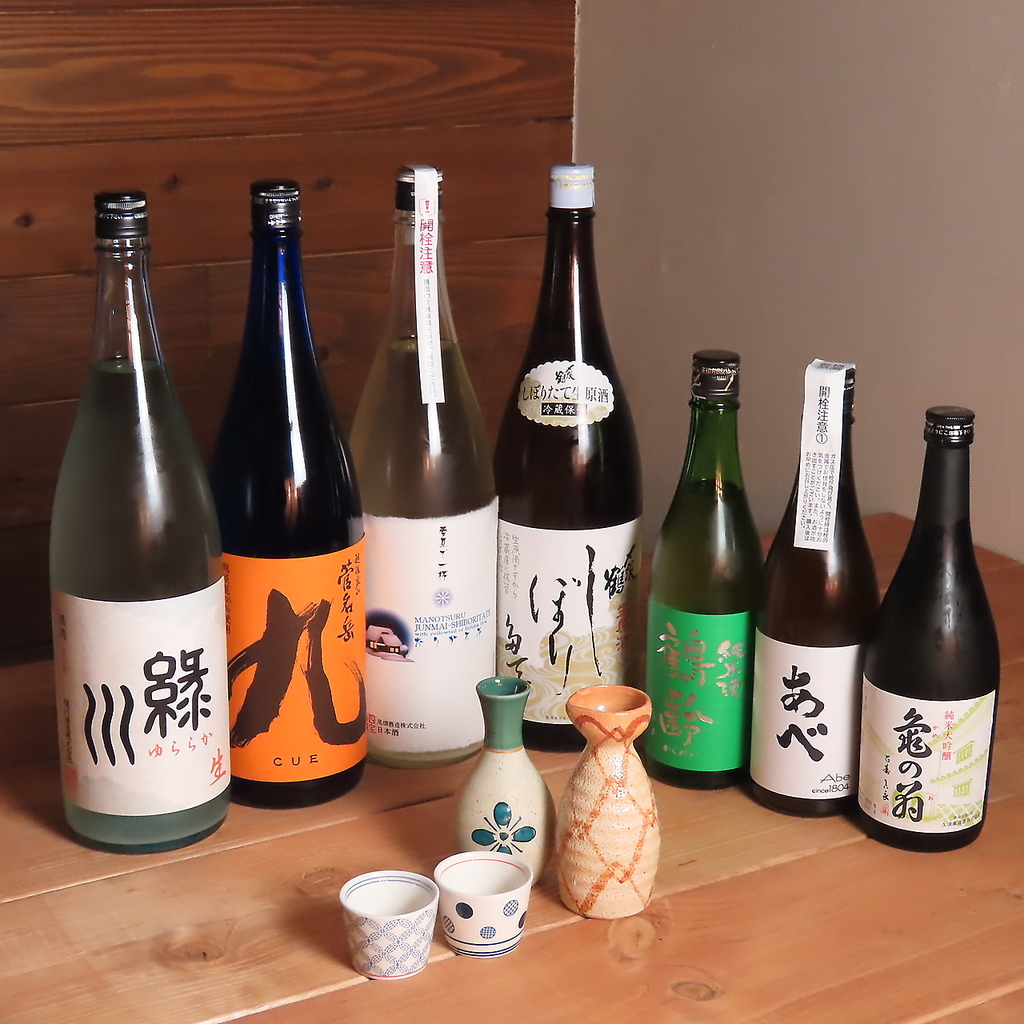 お酒が進む逸品揃い！鶏や〆鯖・カワハギは勿論、角煮や栃尾油揚げまで香ばしく炙ってます♪