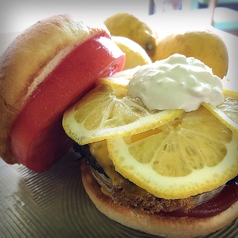 瀬戸内レモン　上州牛と麦豚のハンバーガー