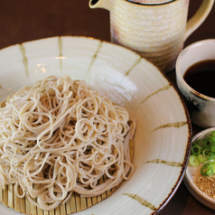 清流鶏とお蕎麦が自慢