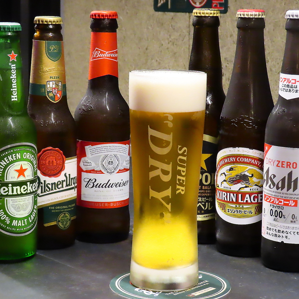 生ビールやワイン、ノンアルも充実。気分に合わせてどうぞ。