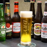 生ビールやワイン、ノンアルも充実。気分に合わせてどうぞ。