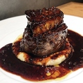 料理メニュー写真&nbsp;牛フィレ肉とフォアグラのロッシーニ