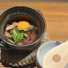 鰻と炭火焼鳥の土鍋ご飯 (お出汁付) 一合