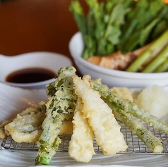 季節の旬菜天ぷら～穴子と春菜天ぷら～