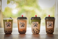 大人気！とぅるんとぅるんわらび餅ドリンク♪