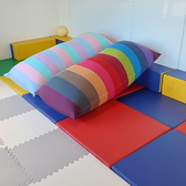 【キッズルームを完備】お子様も楽しく、大人も安心してご利用できる空間です！「塗り絵セット貸出」クーポンもご用意しております。