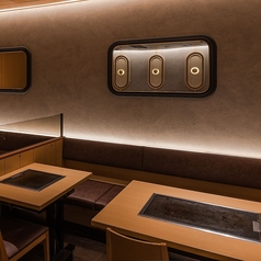 気の置けない仲間との飲み会やご家族でのお食事に便利な4名様席。ショッピング中のお食事やちょっとした飲み会、ランチ会などお気軽にご利用ください。