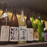季節により都度変わる日本酒が楽しめます。