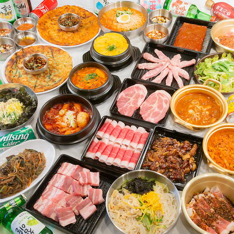 韓国料理の定番！サムギョプサルやチヂミなど単品料理も充実♪