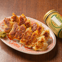 餃子など自慢の逸品料理の数々をぜひお楽しみください!