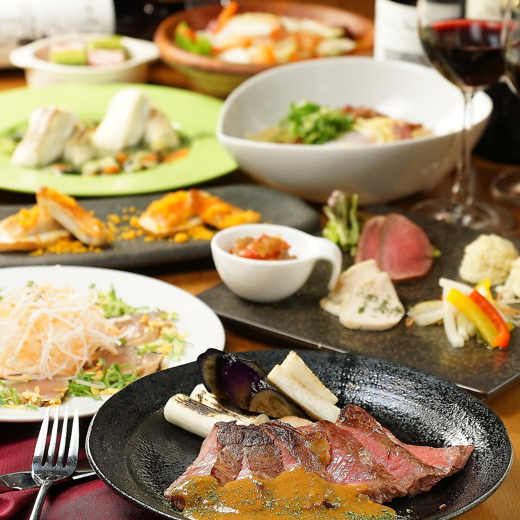 2時間飲み放題付き宴会コースを3500円(税込)～ご用意しております◎